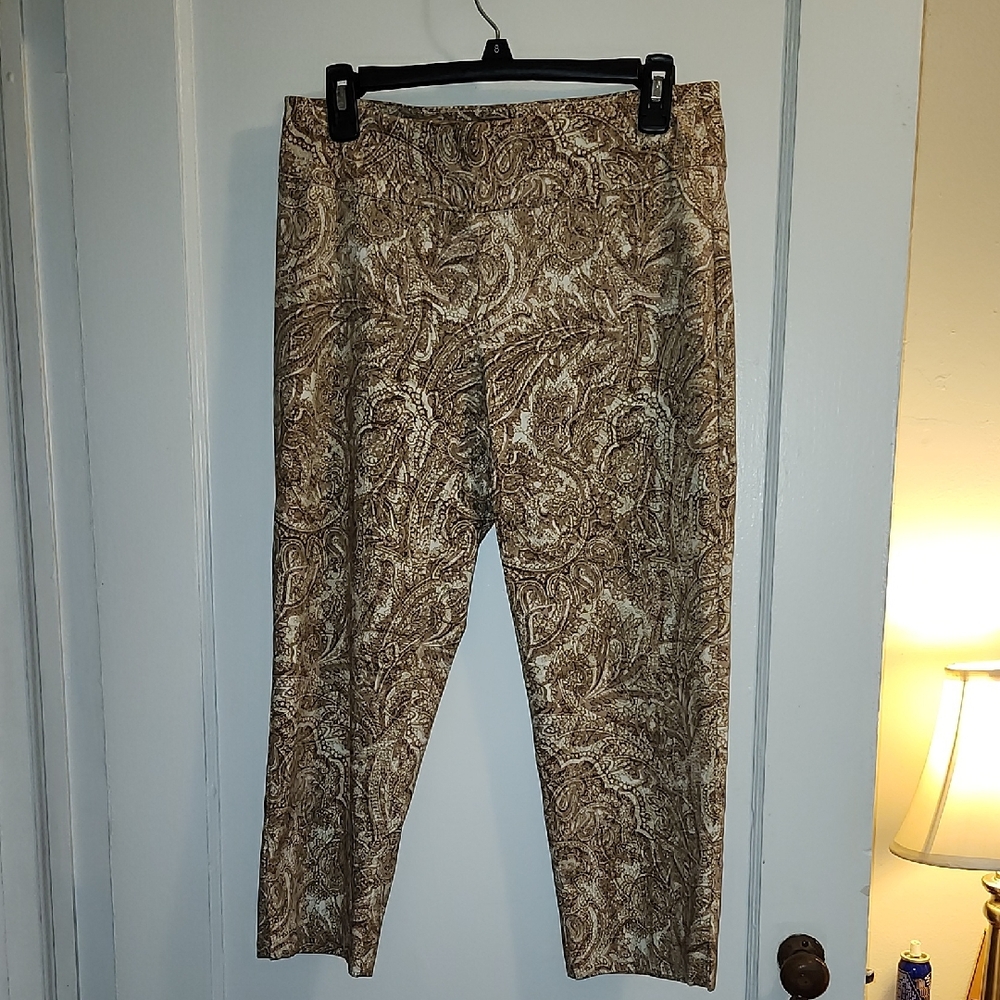 Zac & Rachel Tan & Cream Paisley Print Capri Pants Size 6